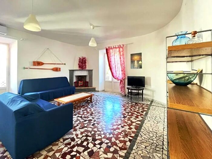 Appartamento quadrilocale in vendita in Via delle Robinie, Anzio