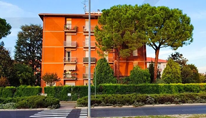 Appartamento con 5 locali in vendita in Via della Resistenza, Imola