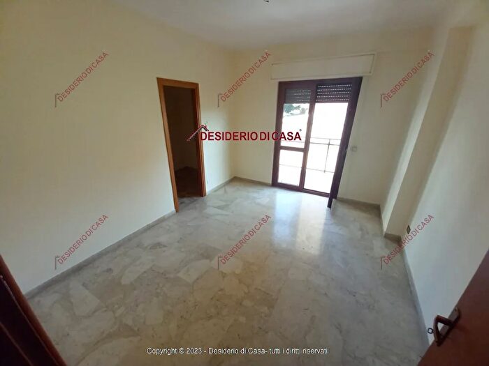 Appartamento con 5 locali in vendita in Via Giuseppe Cimbali Palermo Pa Italia, Palermo