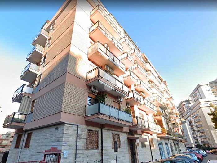 Appartamento trilocale in affitto in Via Veneto, Italia Montegranaro, Taranto