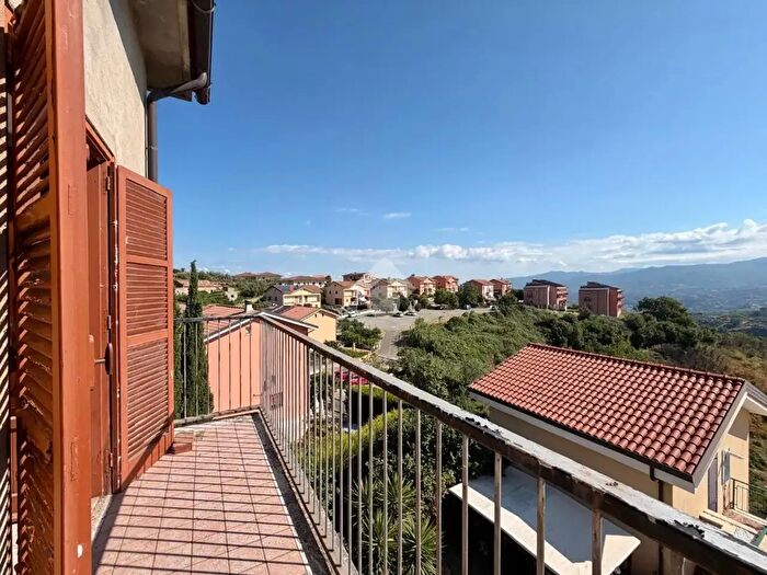 Appartamento quadrilocale in vendita in Via Pulsano, Dipignano