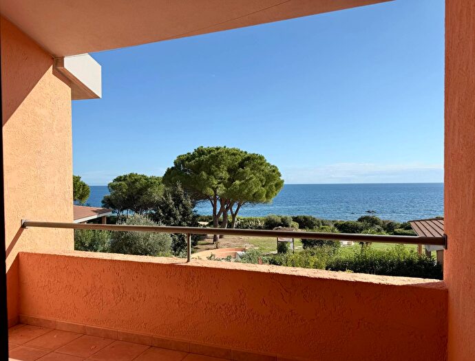 Casa quadrilocale in vendita in Località Porto Corallo, Villaputzu