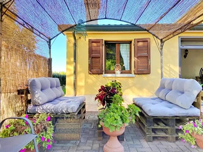 Casa con 6 locali in vendita in Ravenna