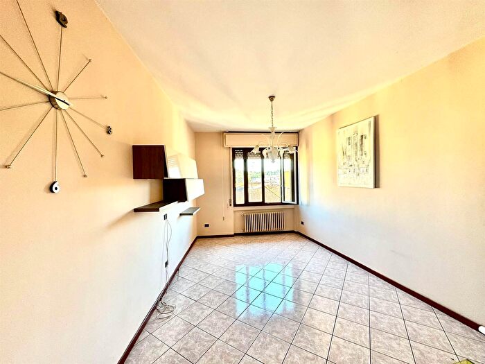 Appartamento con 5 locali in vendita in Firenze