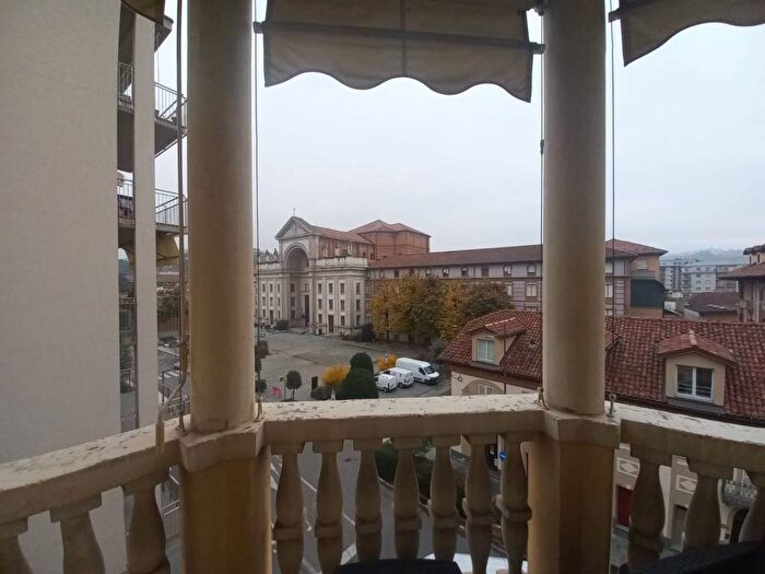 Appartamento trilocale in affitto in Centro, Alba