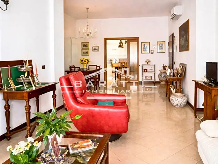 Appartamento quadrilocale in vendita in Mantova