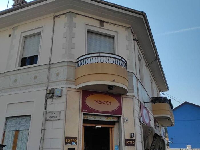 Appartamento bilocale in affitto in Via Montello, Centro, Beinasco