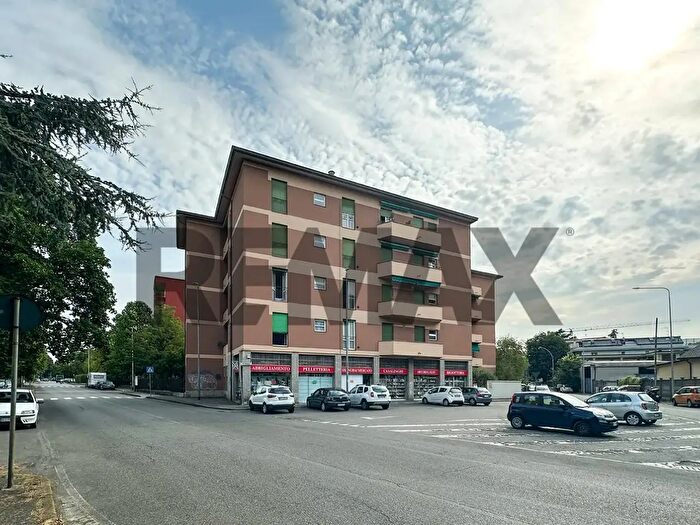 Appartamento trilocale in vendita in Via Roberto Crippa, Monza