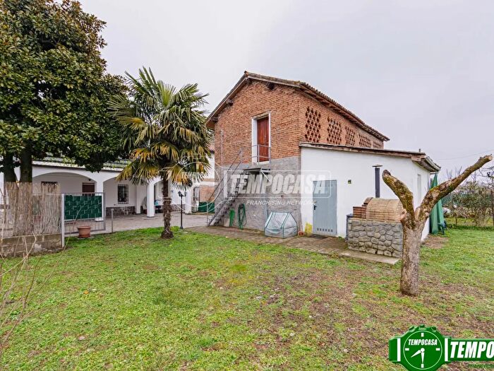 Casa trilocale in vendita in Frazione Valle Botta Nord, Castelletto Di Branduzzo