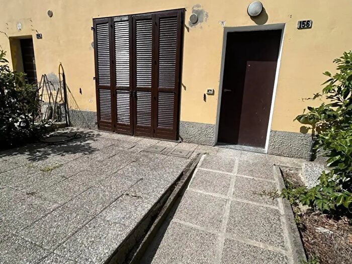 Casa bilocale in vendita in Località Dossi di Roncaglia, Piacenza