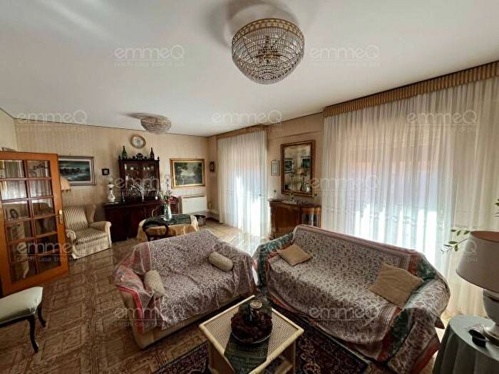 Appartamento con 5 locali in affitto in Via Falco di Benevento, Zisa, Palermo