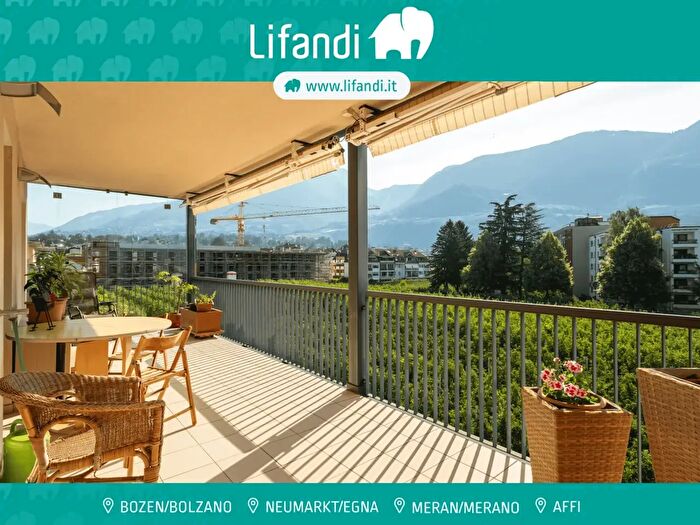 Appartamento trilocale in vendita in Angerweg Via dei Frutteti, Merano