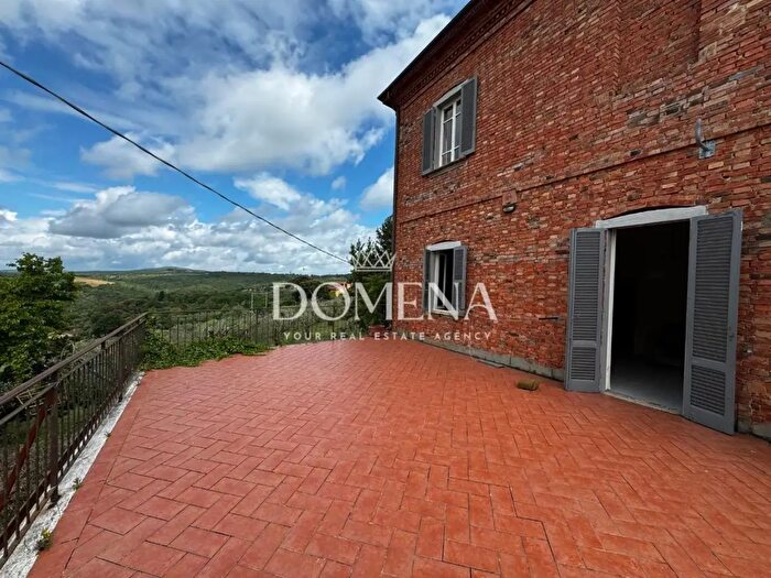 Casa con 10 locali in vendita in Sinalunga