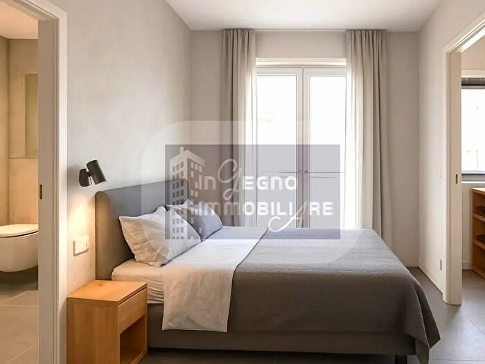 Appartamento trilocale in vendita in Largo Tirreno, Torino