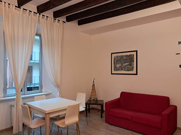 Appartamento bilocale in affitto in Via Clusone, Montenero, Milano