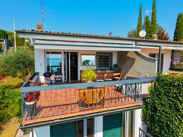 Casa quadrilocale in vendita in Padenghe sul Garda, Padenghe Sul Garda