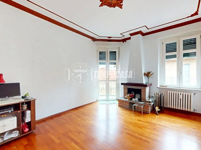 Appartamento trilocale in vendita in Via Cavour, Settimo Torinese