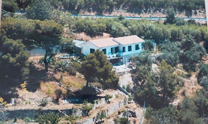 Casa trilocale in vendita in Strada Mergai, Vallebona