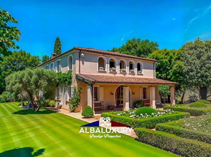 Casa con 6 locali in vendita in Via Percenna, Buonconvento