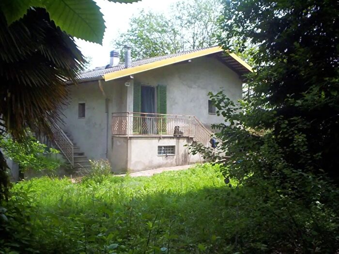 Casa con 6 locali in vendita in Regione Brua Via del Brich, Martiniana Po