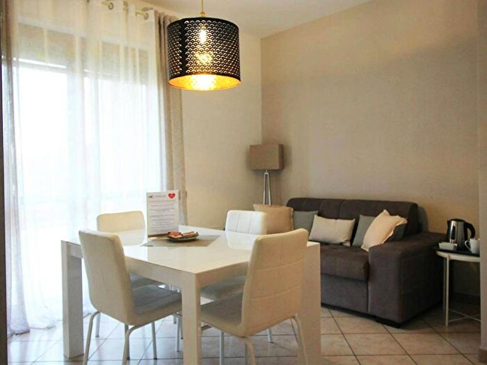 Appartamento trilocale in affitto in Via Robecco, Balsamo, Cinisello Balsamo