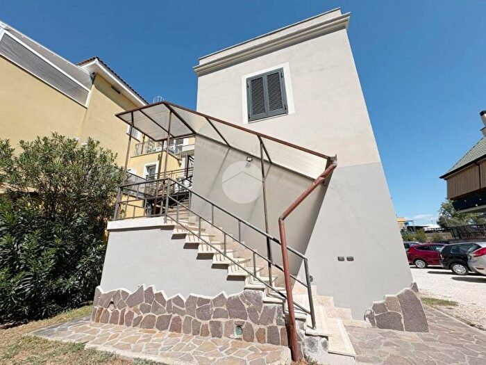Appartamento quadrilocale in affitto in Via Casilina, Giardinetti, Roma