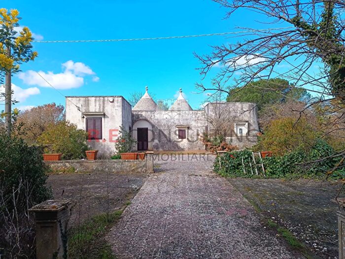 Casa con 6 locali in vendita in Ss, Martina Franca