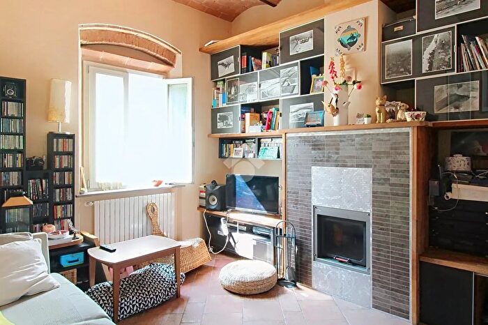 Casa con 5 locali in vendita in Viale Gambacorti, Vecchiano