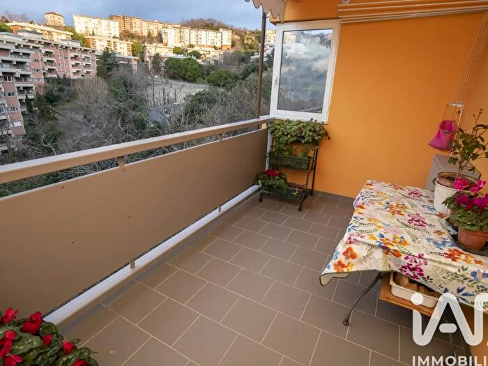 Appartamento con 7 locali in vendita in Via San Marino, Genova