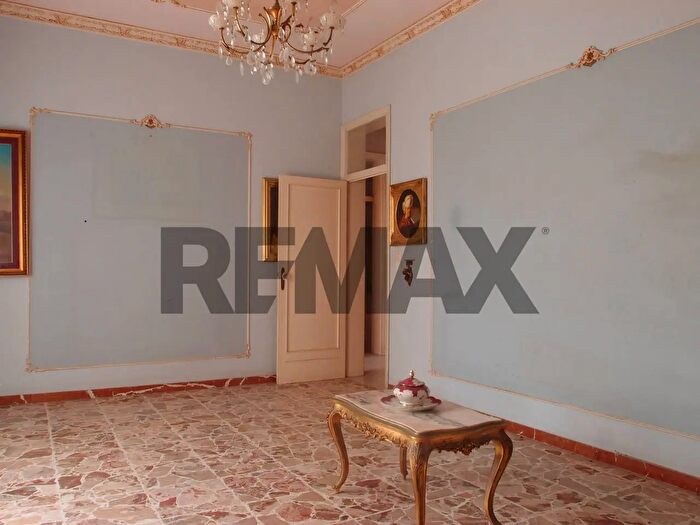 Appartamento quadrilocale in vendita in Via Dalia, Trapani