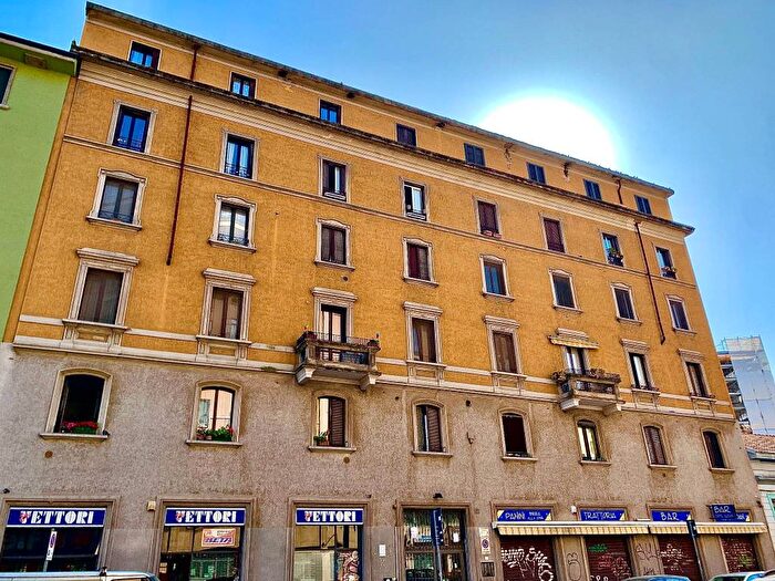 Case in Vendita e in Affitto - 3