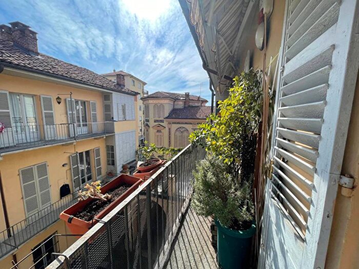 Appartamento quadrilocale in affitto in Via Cesare Balbo, Centro Storico, Chieri