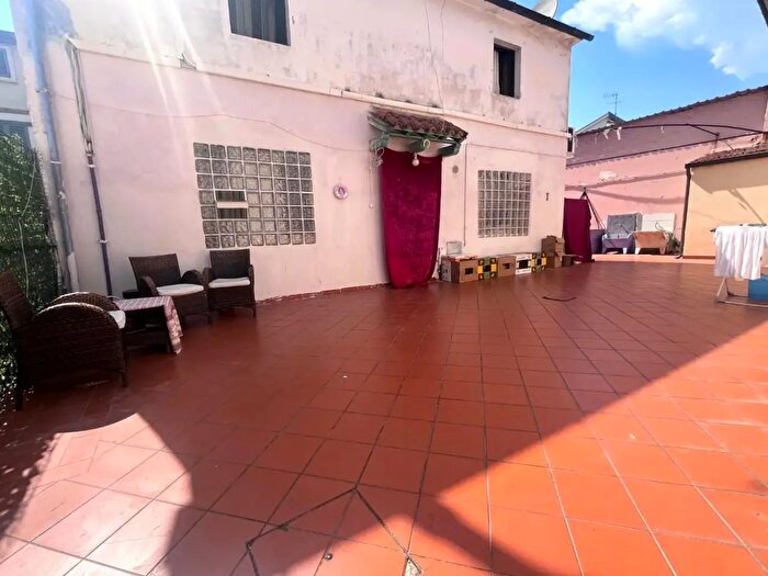 Casa con 5 locali in vendita in Montecatini Terme