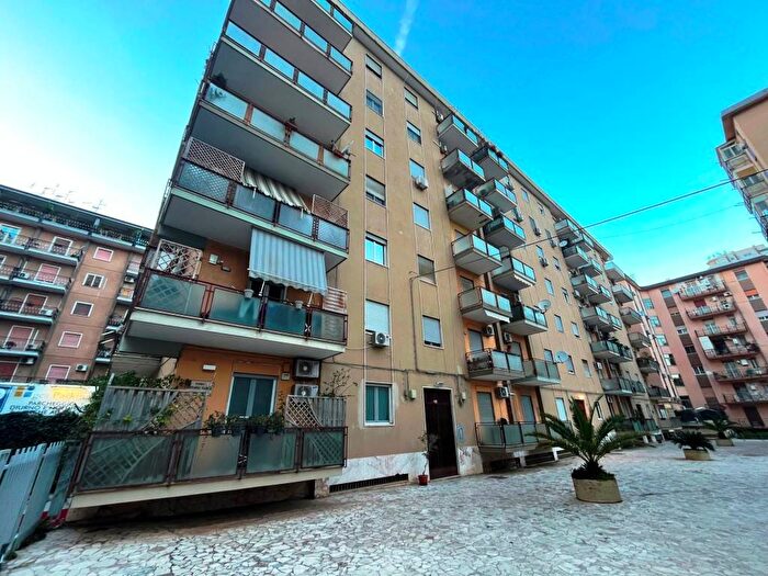 Appartamento quadrilocale in affitto in Piazza Antonio Zanca, Uditore Leonardo Da Vinci Alta, Palermo