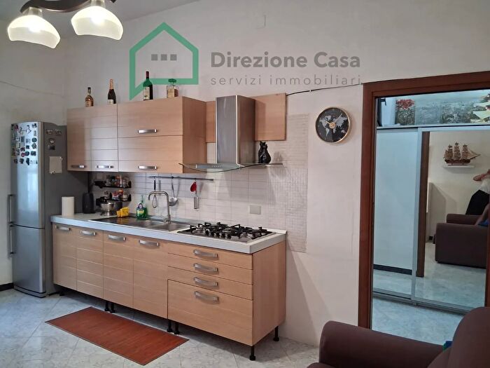 Appartamento bilocale in vendita in Via F Provenzale, Napoli