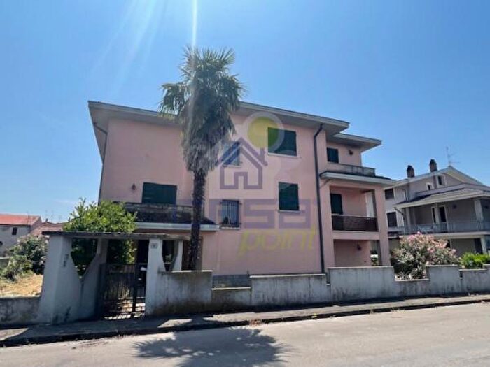 Appartamento trilocale in vendita in Castelvetro Piacentino