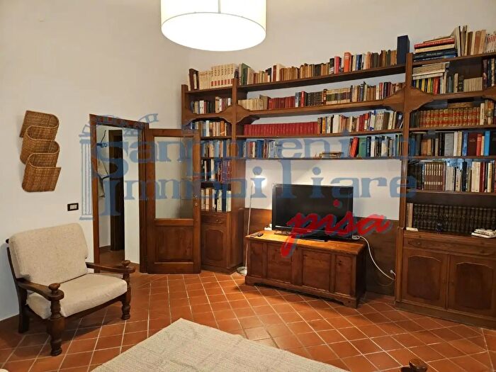 Appartamento quadrilocale in affitto in Pisa