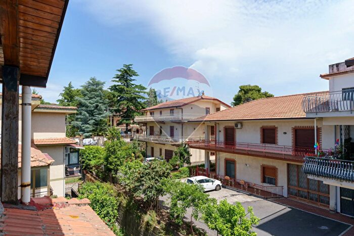 Appartamento bilocale in vendita in Via Catania, Trecastagni