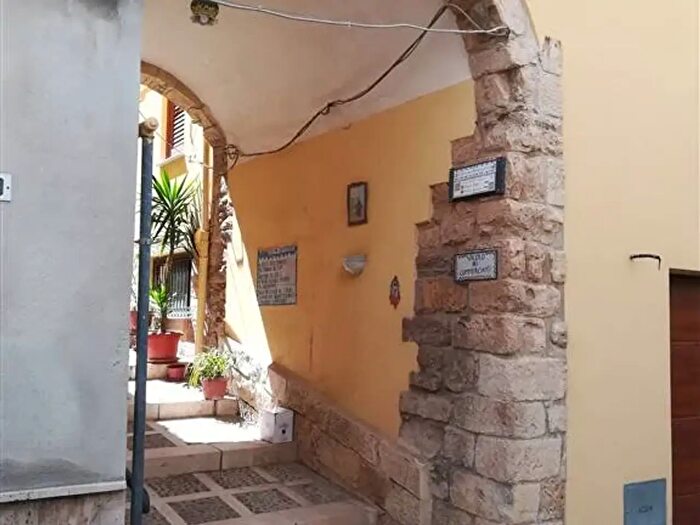 Casa con 5 locali in vendita in CalatafimiSegesta