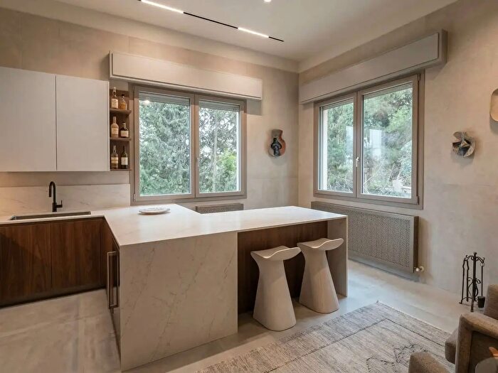 Appartamento con 8 locali in vendita in Rimini