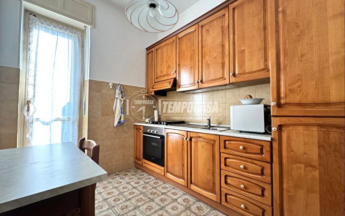 Appartamento trilocale in vendita in Via Costanzo Giovanni Battista, Biella