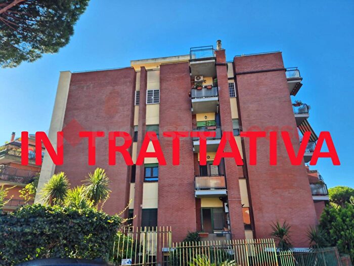 Appartamento bilocale in vendita in Via Calcinaia, Roma