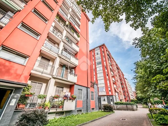 Appartamento trilocale in vendita in Viale Omero, Milano