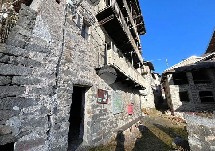 Case in Vendita e in Affitto - 3