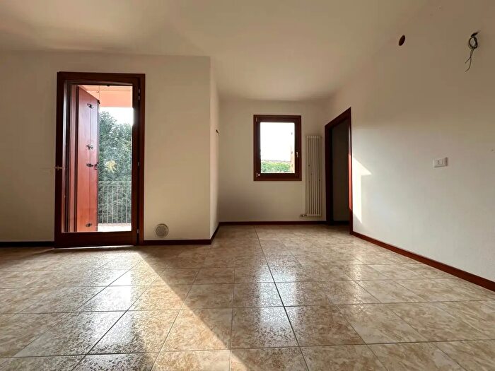 Appartamento trilocale in vendita in VI Matteotti, Montagnana