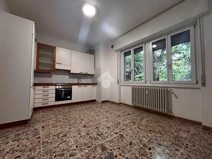 Appartamento bilocale in affitto in Via Caprera, Malnate