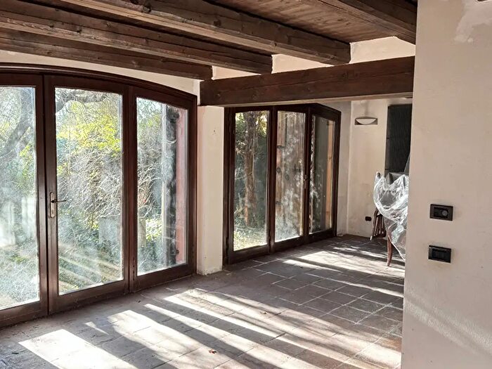 Casa con 7 locali in vendita in Via del Laghetto, Noale