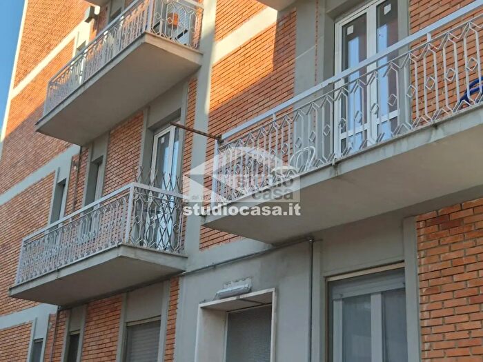 Appartamento trilocale in vendita in Via Garibaldi, Opera