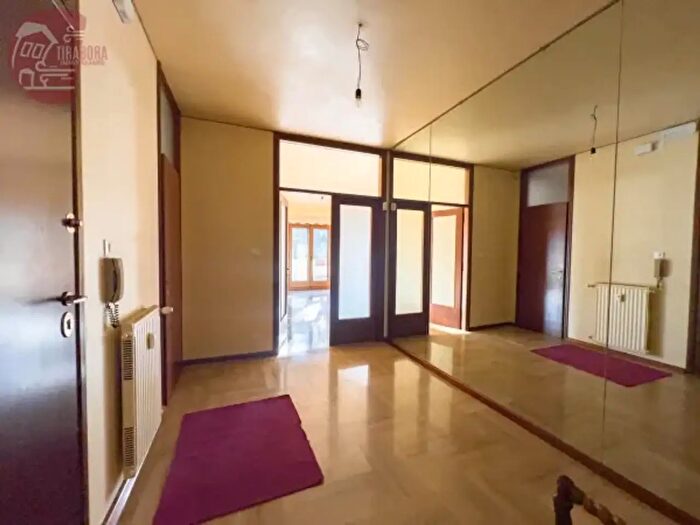 Appartamento quadrilocale in vendita in Via dell'Hermada, Trieste