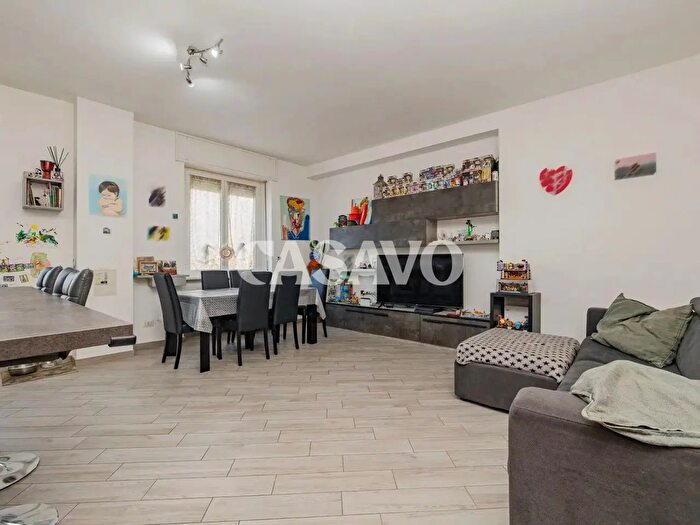 Appartamento trilocale in vendita in Via Olmi, Cusano Milanino